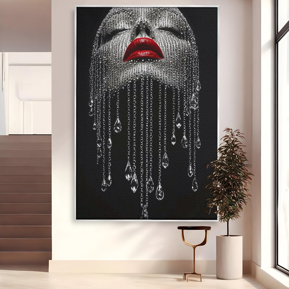 Tablou canvas cu tablou portret femeie cu cristale si buze rosii, in rama de aluminiu argintiu
